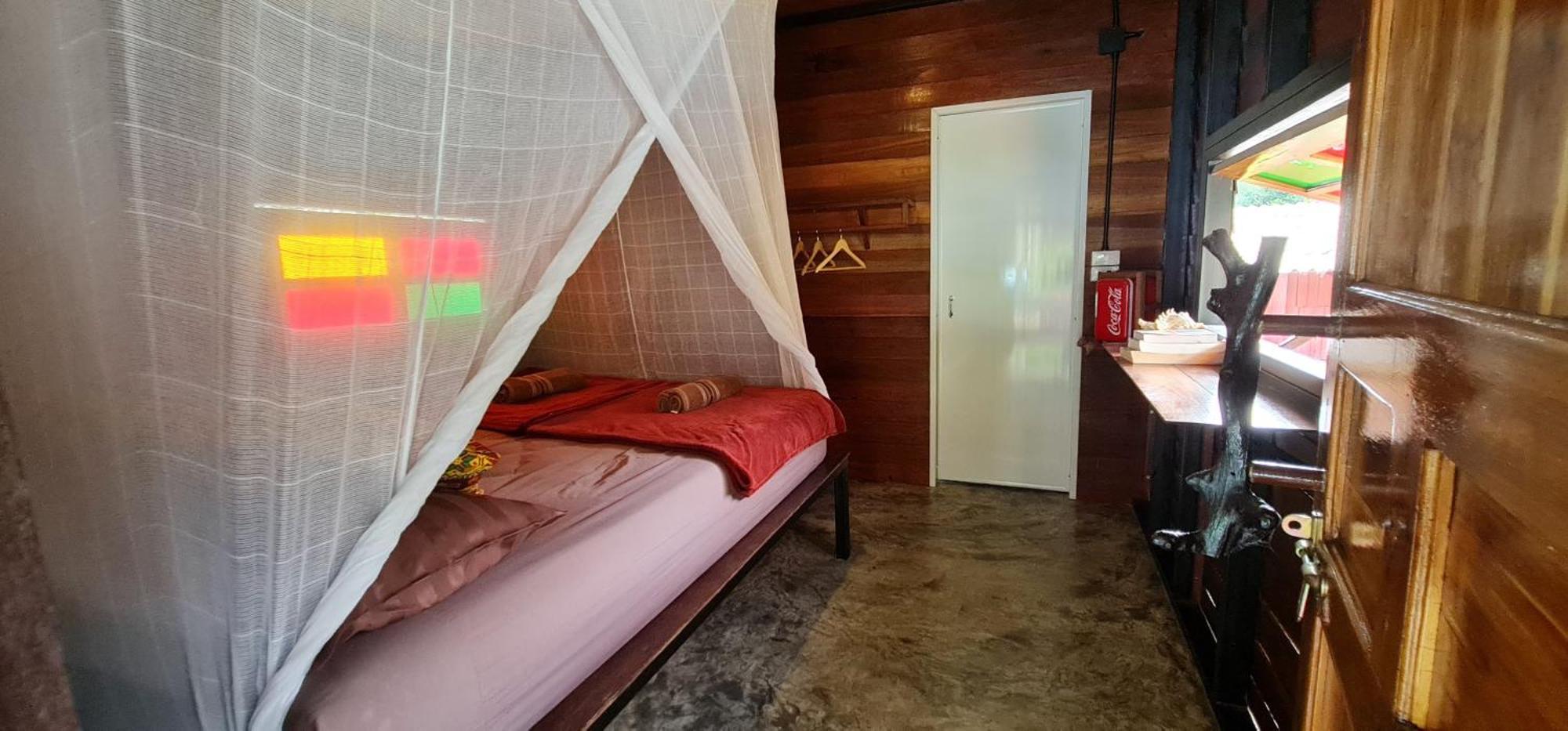 Hotel Wooden Hut Koh Kood à Ko Kut Extérieur photo